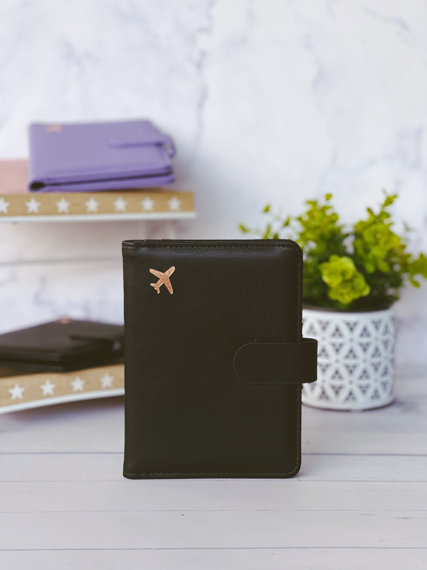 Porta pasaportes negro